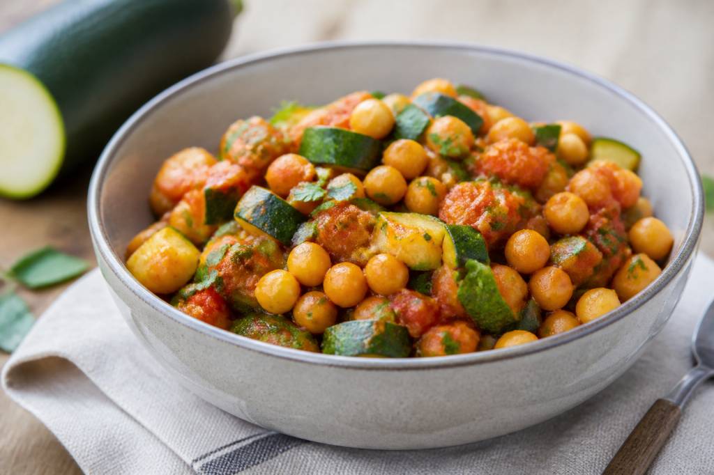 Courgettes pois chiches : recette végétarienne facile et savoureuse Courgettes pois chiches : recette végétarienne facile et savoureuse