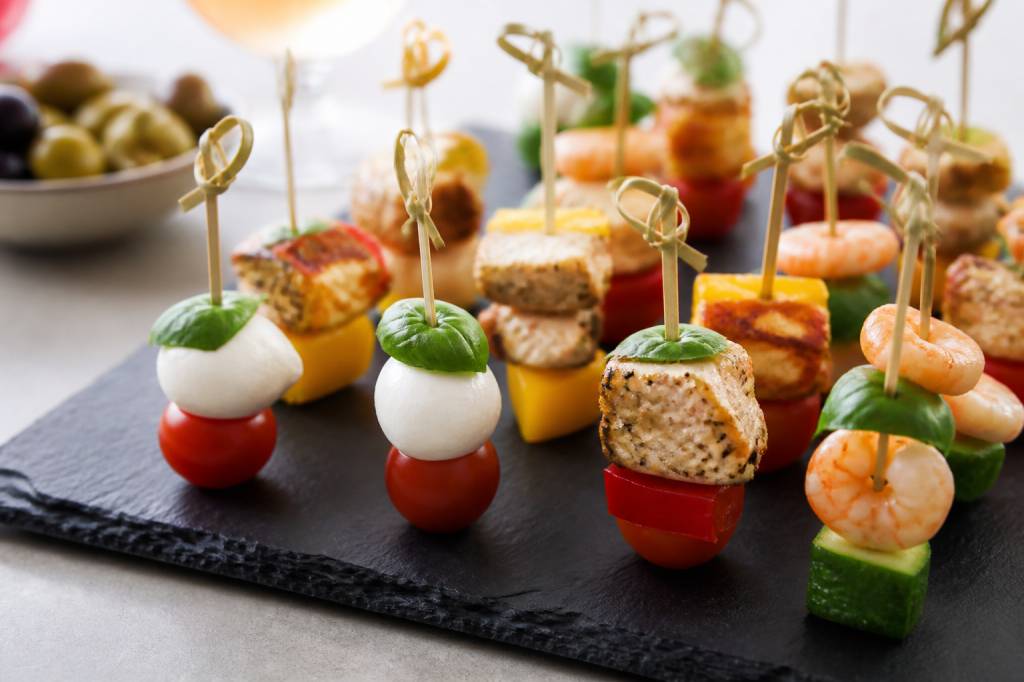 Apéro dinatoire brochettes : idées gourmandes et recettes faciles Apéro dinatoire brochettes : idées gourmandes et recettes faciles